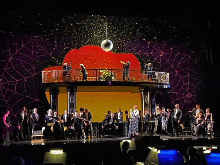 Artwork for Glitz, Glamour and Gold: Five Reasons "La Traviata" Is The Party of the Century